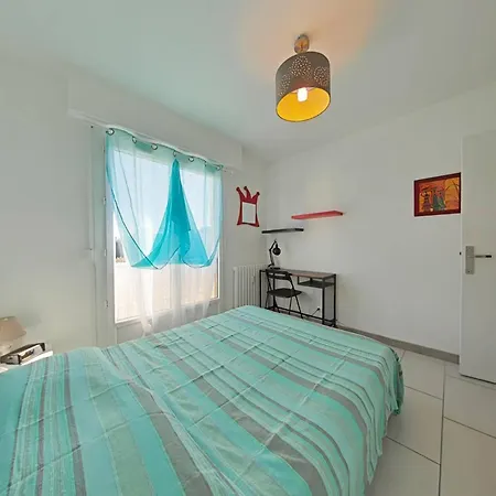 T2 Climatise Avec Balcon Et Parking A - Fr-1-826-1 *