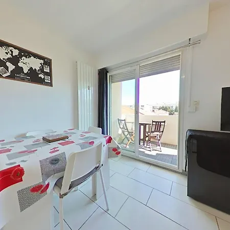 T2 Climatise Avec Balcon Et Parking A - Fr-1-826-1 *